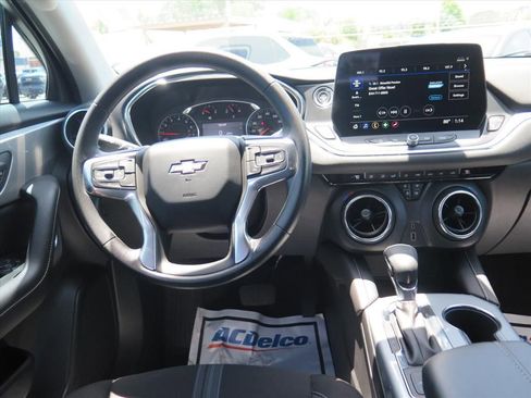 Used 2023 Chevrolet Blazer LT FWD image 15