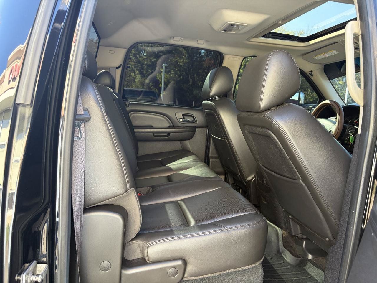 Used 2012 GMC Sierra 2500 Denali w/ Suspension Package, Off-Road AWD/4WD image 40