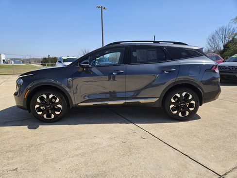 Used 2023 Kia Sportage X-Line w/ X-Line Premium Package image 3