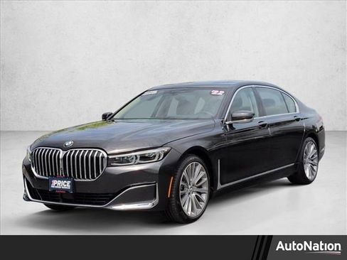 Used 2022 BMW 750i xDrive w/ Executive Package AWD/4WD image 1
