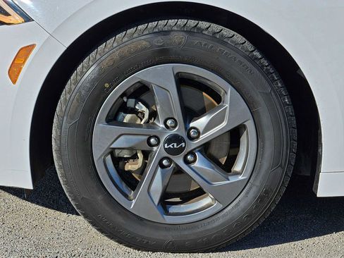 Used 2023 Kia K5 LXS image 14