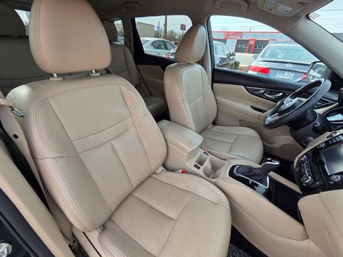 Used 2017 Nissan Rogue SL image 19