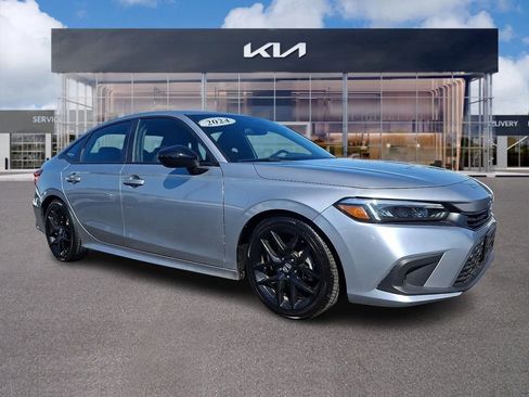 Used 2024 Honda Civic Sport image 1