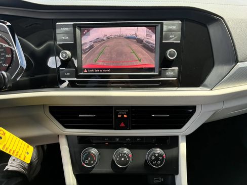 Used 2019 Volkswagen Jetta S w/ Driver Assistance Package FWD image 18