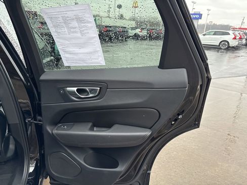 Certified 2023 Volvo XC60 B5 Core w/ Climate Package image 43