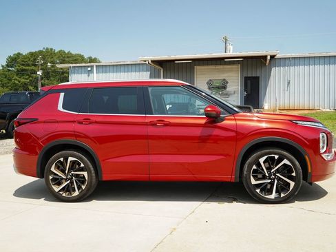Used 2022 Mitsubishi Outlander SEL FWD image 3