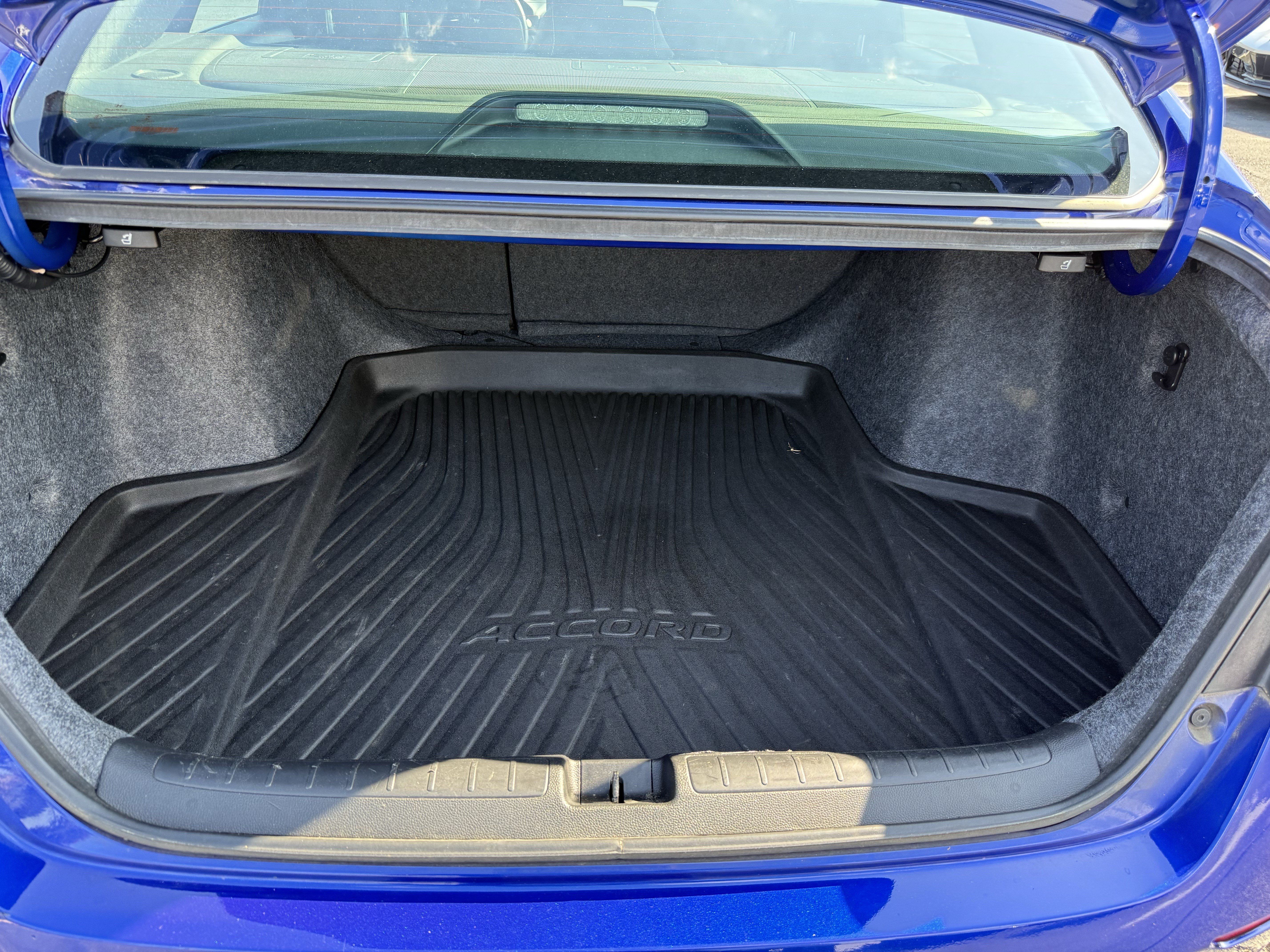 Used 2022 Honda Accord Sport image 32