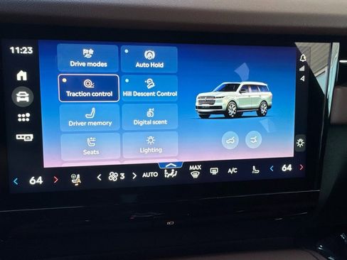 New 2025 Lincoln Navigator Reserve image 35