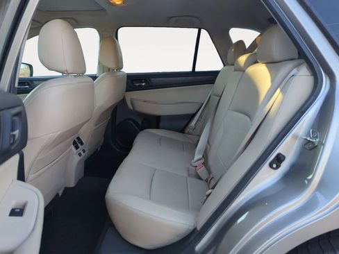 Used 2016 Subaru Outback 3.6R Limited image 13