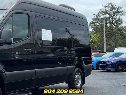 Used 2019 Mercedes-Benz Sprinter 2500 image 3