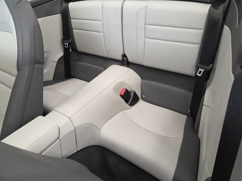 Certified 2025 Porsche 911 Carrera image 10