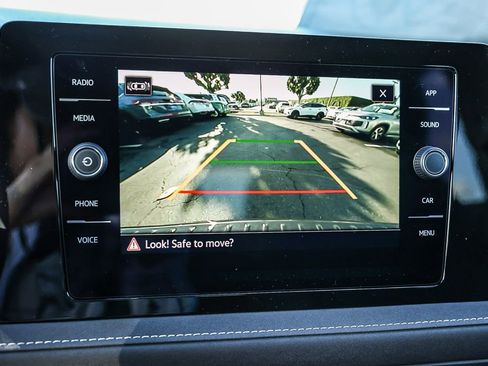 New 2026 Volkswagen Taos SE image 36