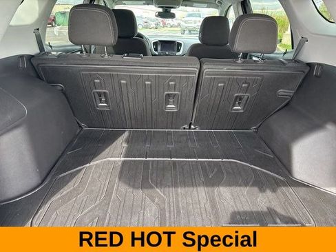Used 2024 GMC Terrain SLE w/ Driver Convenience Package FWD image 34