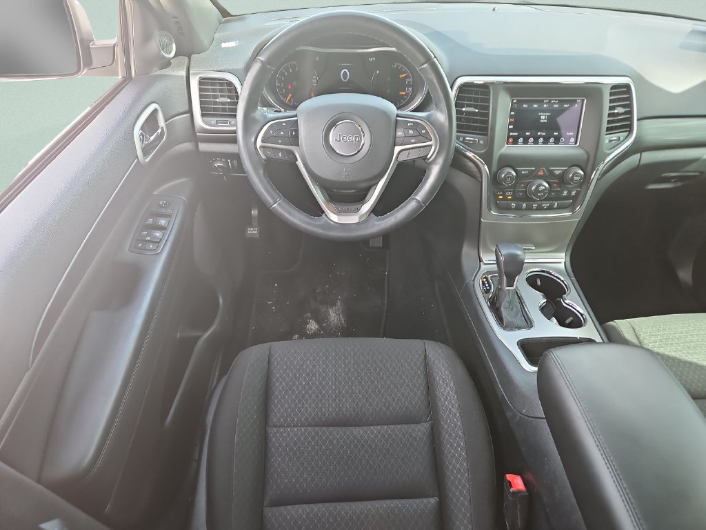 Used 2021 Jeep Grand Cherokee Laredo AWD/4WD image 14