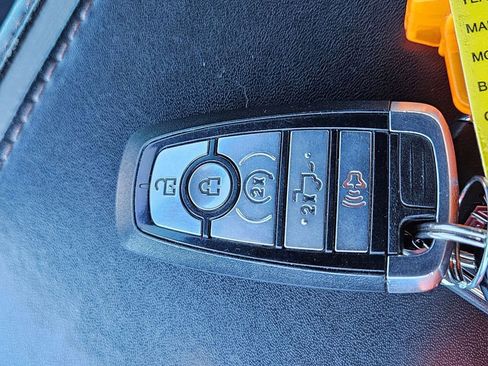 Used 2019 Ford F250 Platinum w/ Platinum Ultimate Package image 30