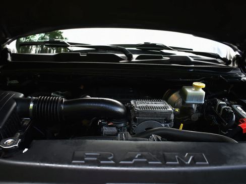 Used 2024 RAM 1500 Limited w/ Off Road Group AWD/4WD image 31