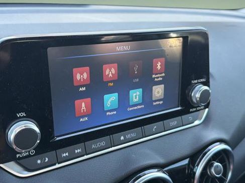 Certified 2025 Nissan Sentra S FWD image 22