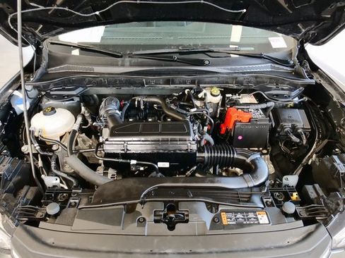 Used 2023 Ford Escape Active image 9