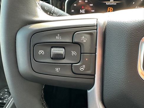 New 2025 GMC Sierra 2500 SLT w/ SLT Premium Package image 29