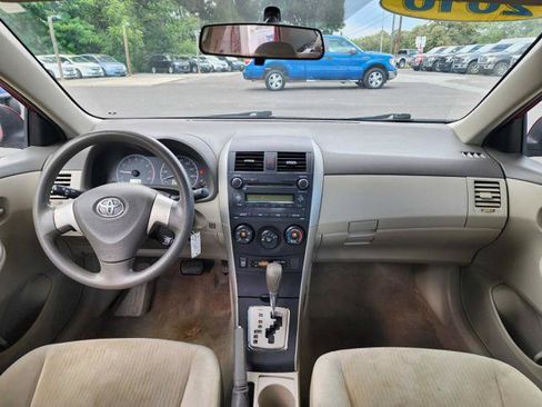 Used 2010 Toyota Corolla LE FWD image 18