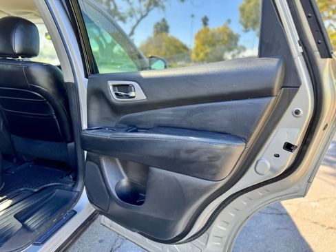Used 2013 Nissan Pathfinder SL w/ Trailer Tow Pkg image 28