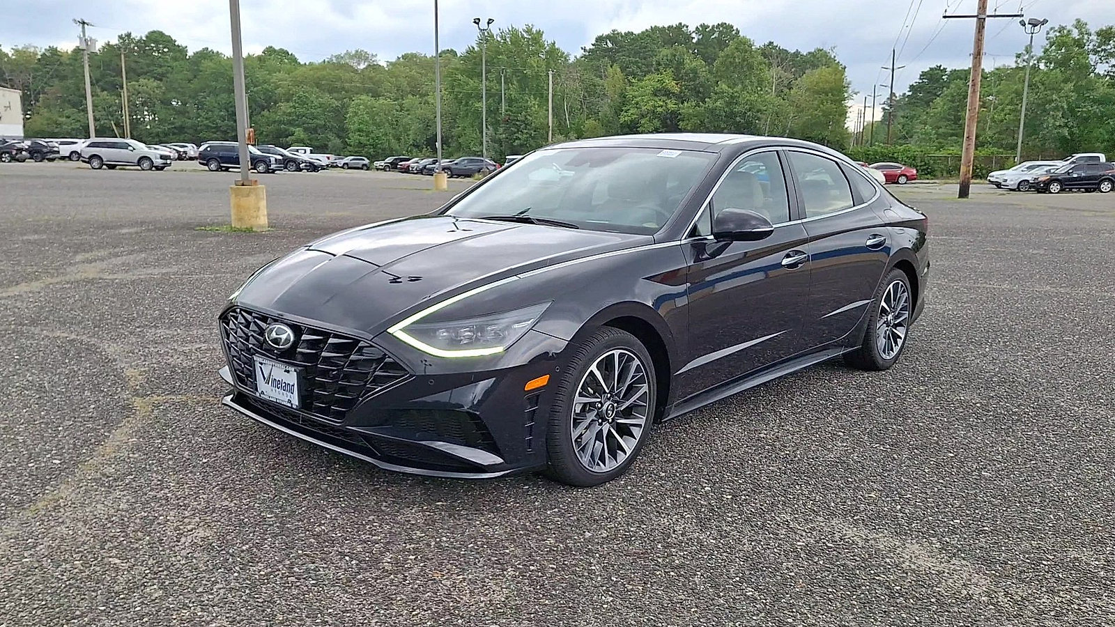 Certified 2023 Hyundai Sonata Limited w/ Cargo Package FWD image 4