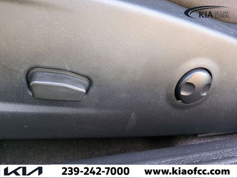 Used 2022 Dodge Challenger R/T Scat Pack w/ Driver Convenience Group image 18