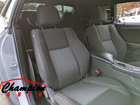 Used 2021 Dodge Challenger SXT w/ Driver Convenience Group image 19