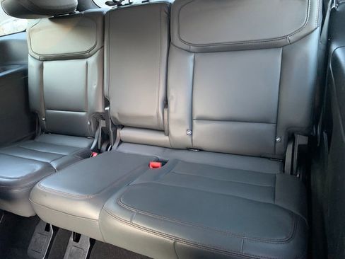 Used 2025 Ford Expedition Active image 21