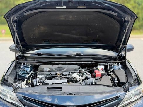Used 2019 Toyota Camry SE FWD image 46