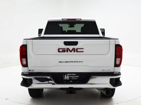 Used 2024 GMC Sierra 2500 SLE image 8