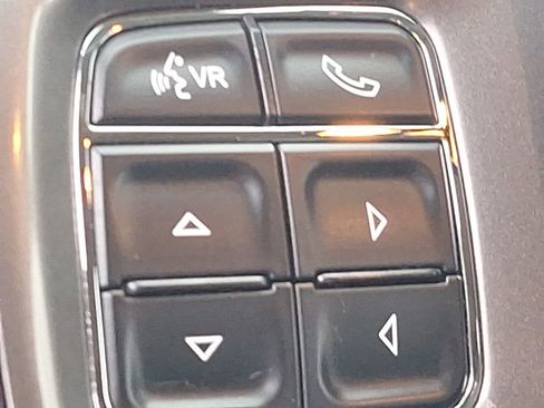 Used 2024 RAM 1500 Classic SLT image 32