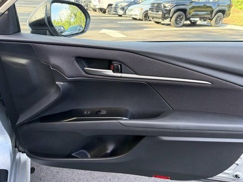 Used 2025 Toyota Camry LE FWD image 14