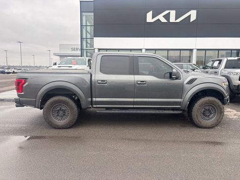 Used 2018 Ford F150 Raptor w/ Equipment Group 802A Luxury image 4
