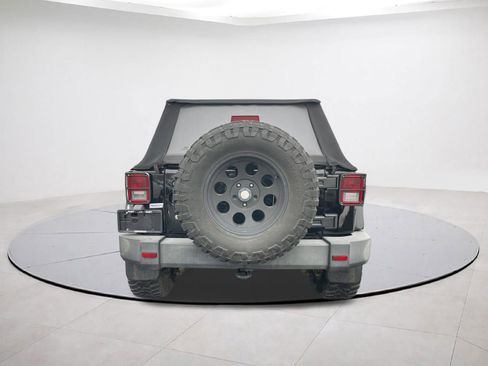 Used 2007 Jeep Wrangler Unlimited Sahara image 20