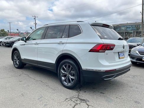 Used 2023 Volkswagen Tiguan SE w/ Panoramic Sunroof Package AWD/4WD image 6