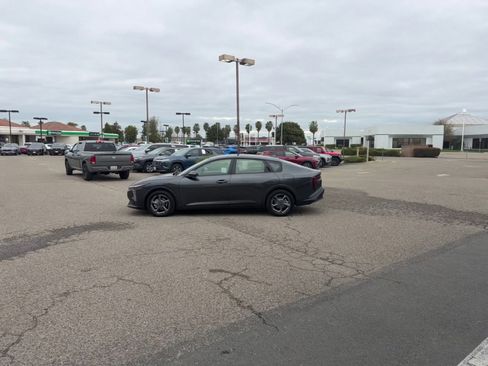 Used 2025 Kia K4 LXS image 14