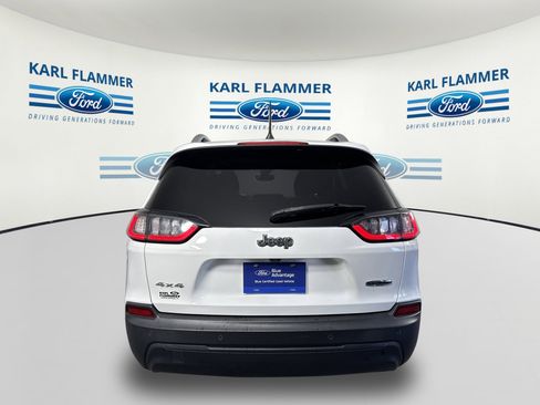 Used 2019 Jeep Cherokee Latitude Plus w/ Comfort/Convenience Group image 4