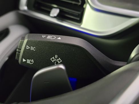 New 2026 BMW X5 xDrive50e w/ Climate Comfort Package image 19