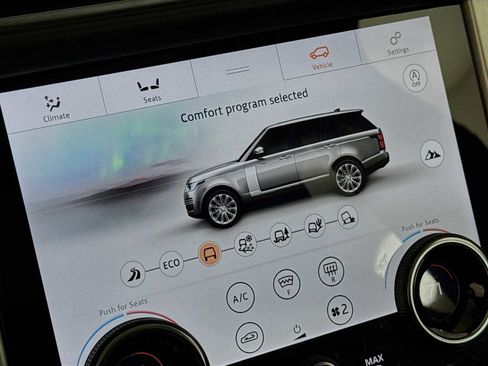 Used 2022 Land Rover Range Rover P525 Westminster Edition image 21