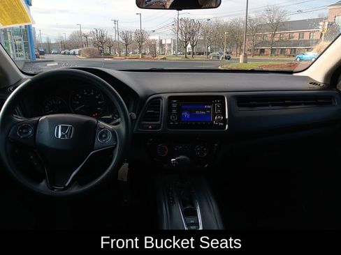 Used 2021 Honda HR-V LX image 14