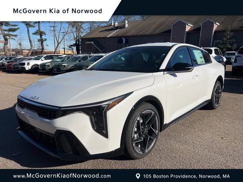 New 2025 Kia K4 GT-Line image 1