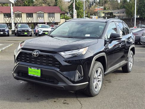 New 2025 Toyota RAV4 XLE image 3