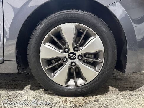 Used 2019 Hyundai Ioniq Plug-In Hybrid image 30