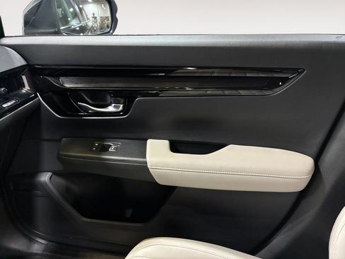 Used 2025 Honda CR-V EX-L image 29