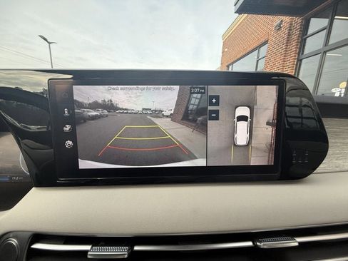 Used 2023 Hyundai Palisade Calligraphy image 35