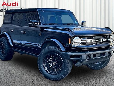 Used 2021 Ford Bronco Outer Banks image 3