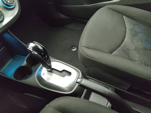 Used 2017 Chevrolet Spark LT image 26