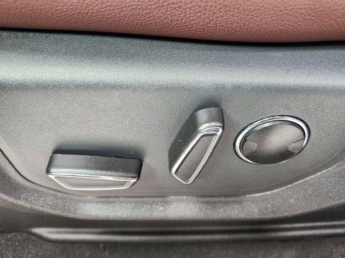 Used 2024 Ford Expedition Limited RWD image 21