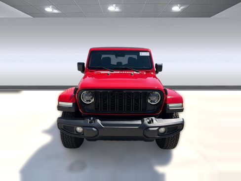 Used 2024 Jeep Gladiator Sport AWD/4WD image 5